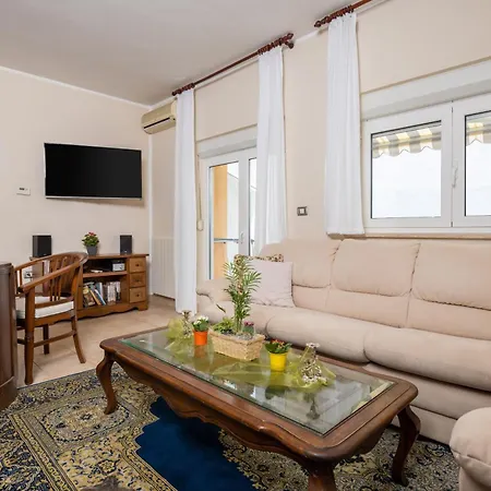 Haus Sara Atemberaubender Meerblick Holiday home